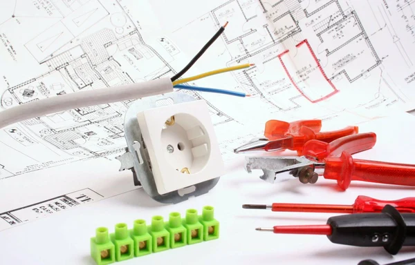 Электромонтаж в офисах, магазинах, коттеджах